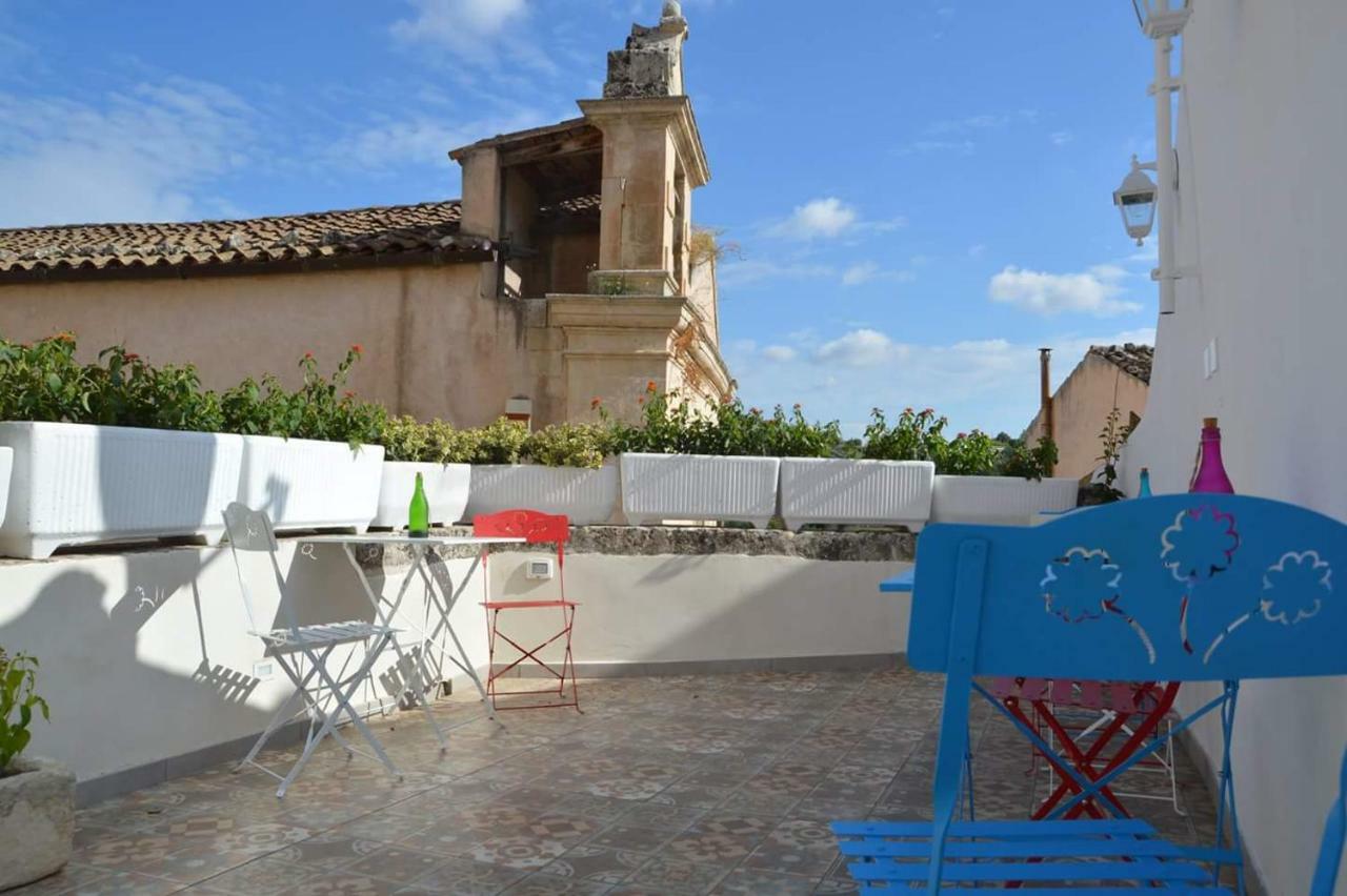 Lucernaio Rooms Ragusa Exterior photo